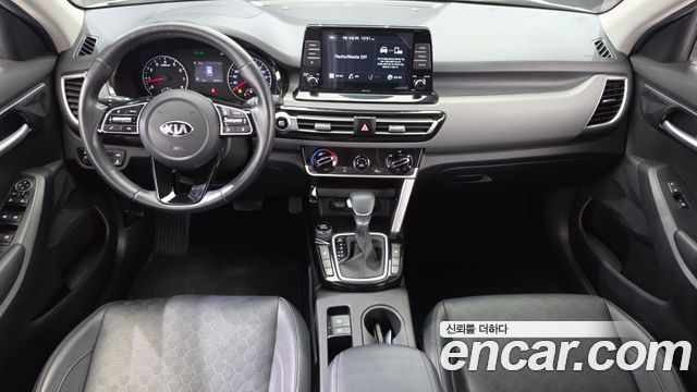 Kia Seltos — interior