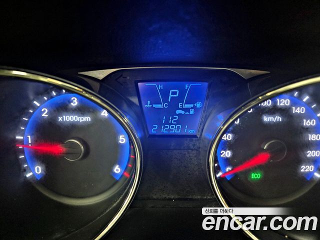 Hyundai Tucson — interior