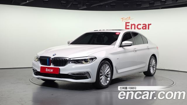 BMW 5 Series — exterior