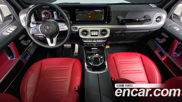 Mercedes-Benz G-Class — interior