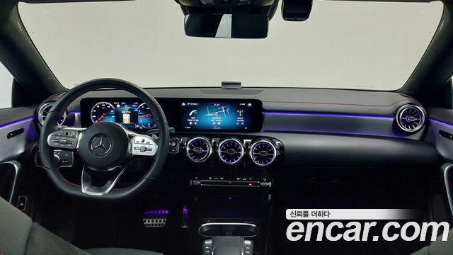 Mercedes-Benz CLA-Class — interior