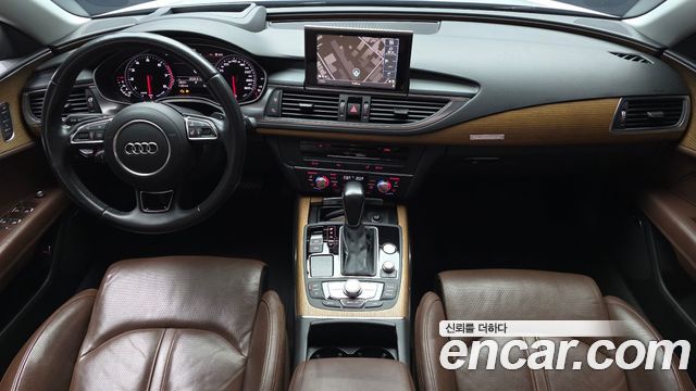 Audi A7 — interior