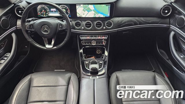 Mercedes-Benz E-Class — interior