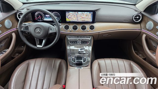 Mercedes-Benz E-Class — interior