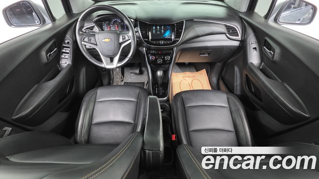 Chevrolet Korea Trax — interior