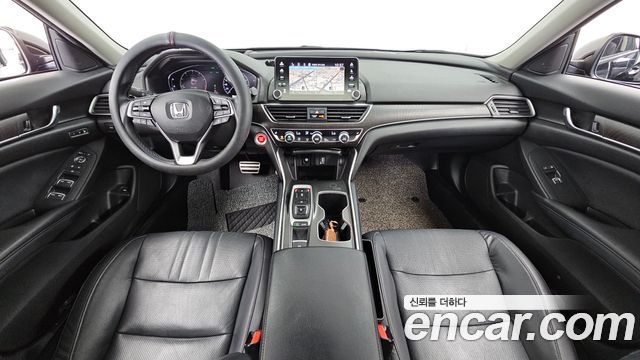 Honda Accord — interior