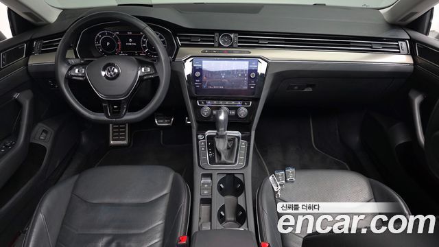 Volkswagen Arteon — interior