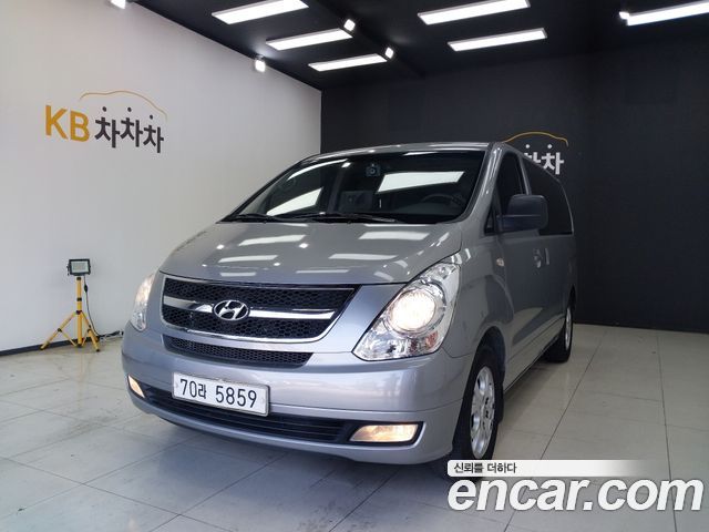 Hyundai Starex — exterior
