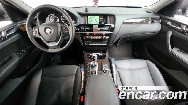 BMW X4 — interior