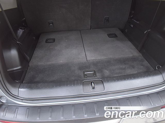 Chevrolet Korea Orlando — interior