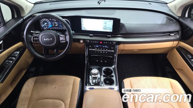 Kia Carnival — interior