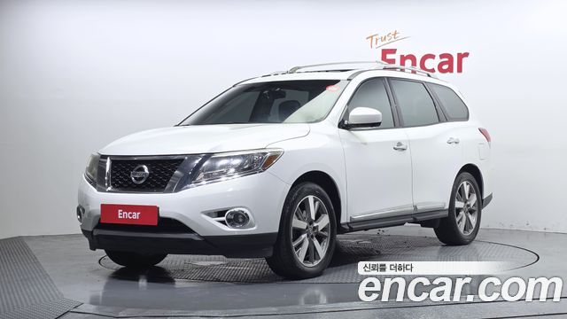 Nissan Pathfinder — exterior