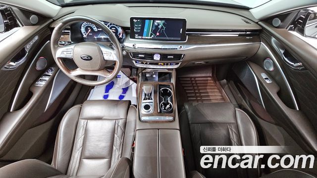 Kia K9 — interior