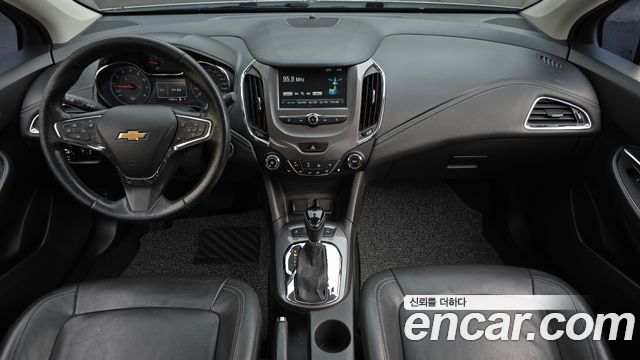 Chevrolet Korea Cruze — interior