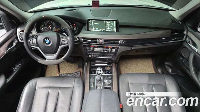 BMW X5 — interior