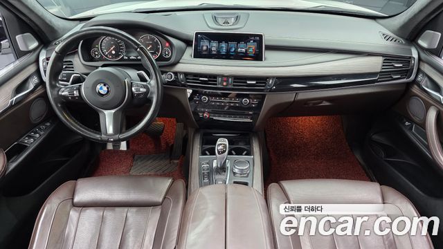 BMW X5 — interior