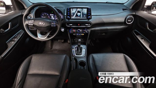 Hyundai Kona — interior