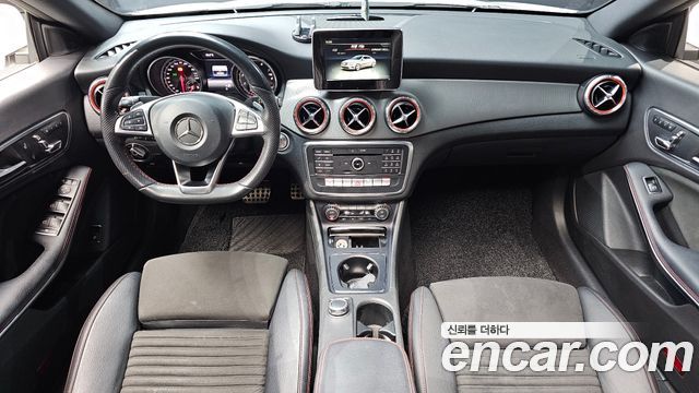 Mercedes-Benz CLA-Class — interior