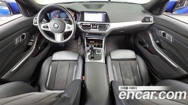 BMW 3 Series — interior