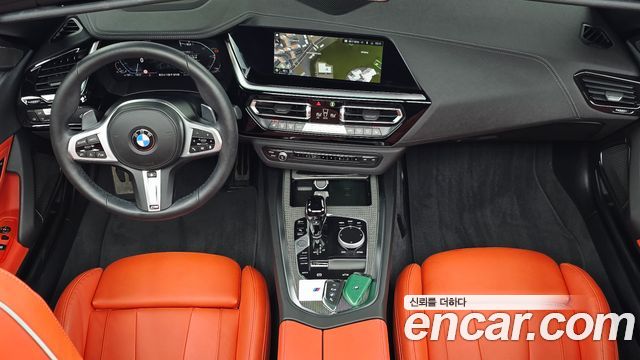 BMW Z4 — interior