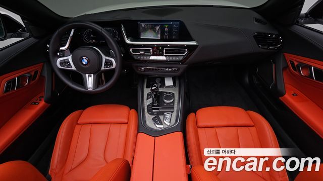 BMW Z4 — interior