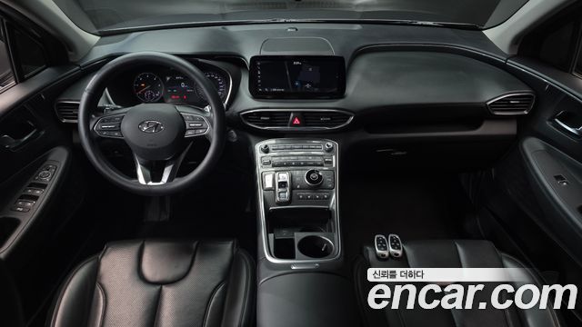 Hyundai Santa Fe — interior