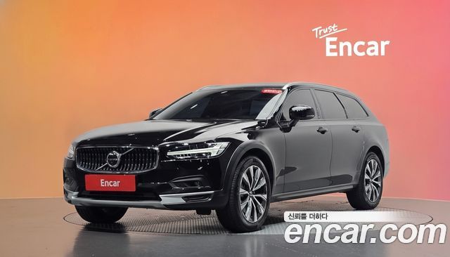 Volvo V90 — exterior