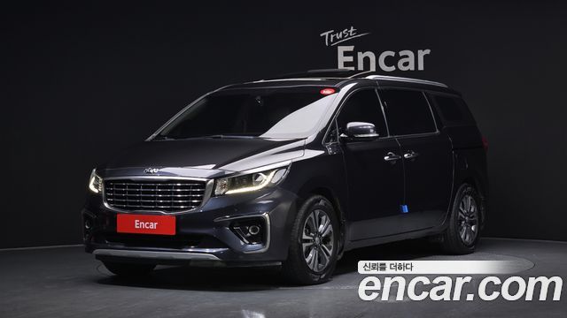 Kia Carnival — exterior