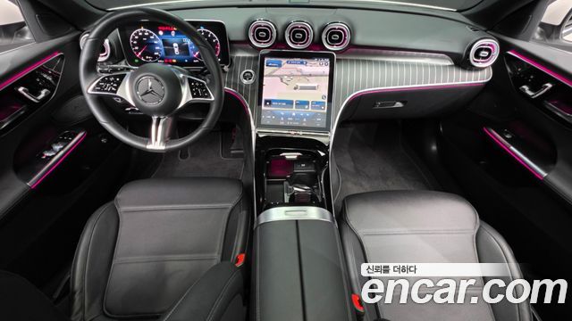 Mercedes-Benz C-Class — interior