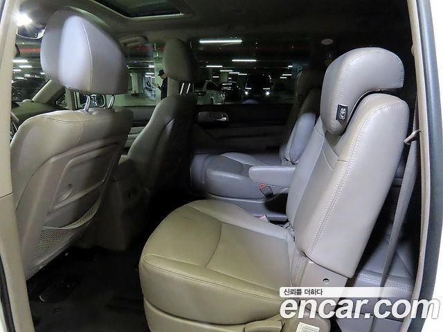 KG Mobility Korando — interior