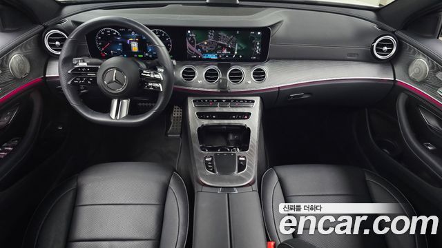Mercedes-Benz E-Class — interior