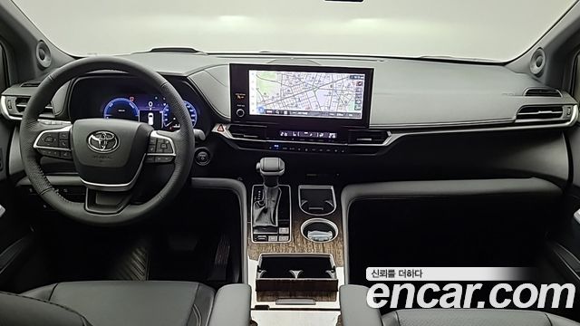 Toyota Sienna — interior