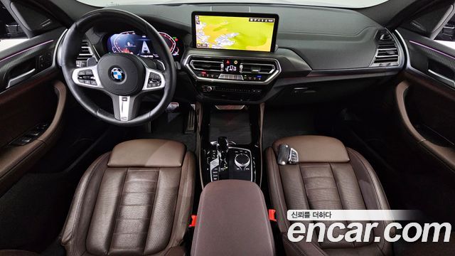 BMW X4 — interior