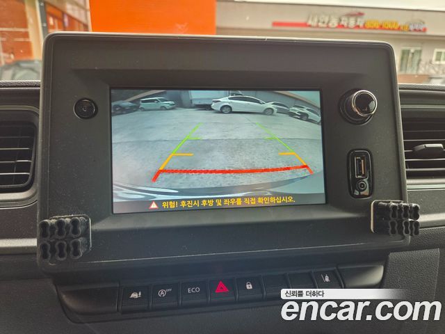 Renault Korea Master — interior