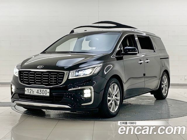 Kia Carnival — exterior