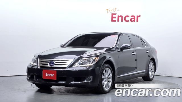 Lexus LS — exterior