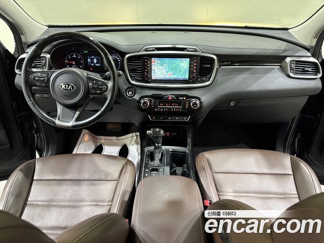 Kia Sorento — interior