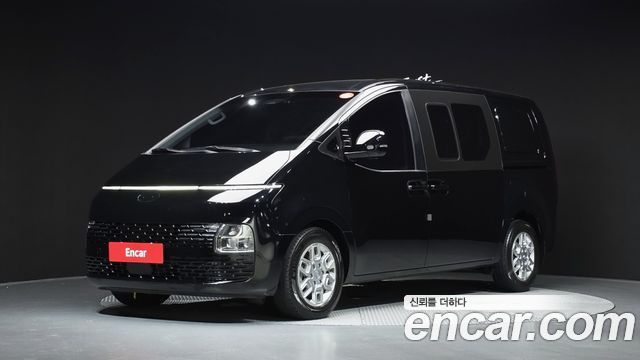 Hyundai Staria