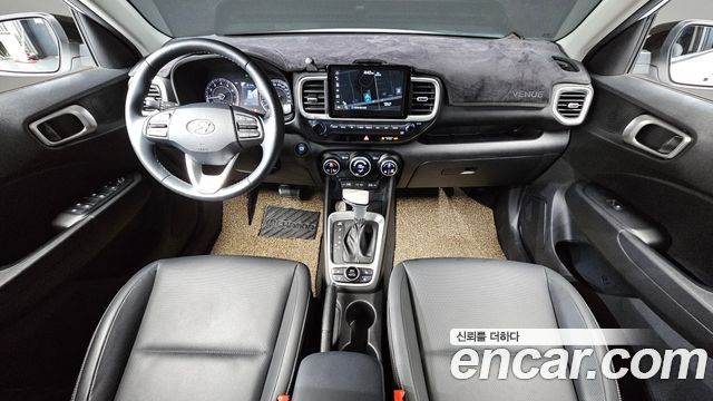Hyundai Venue — interior