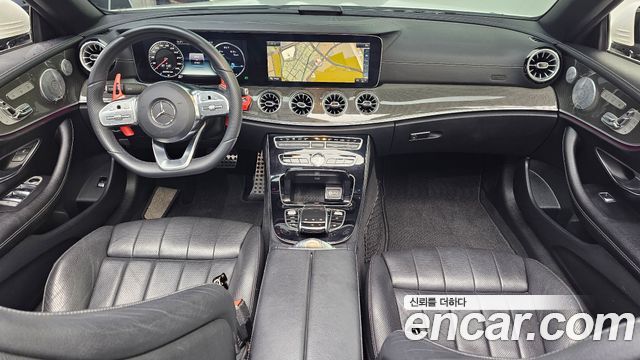 Mercedes-Benz E-Class — interior