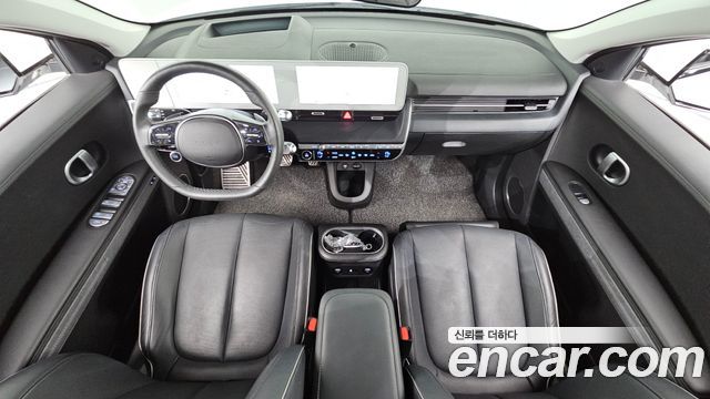 Hyundai IONIQ 5 — interior