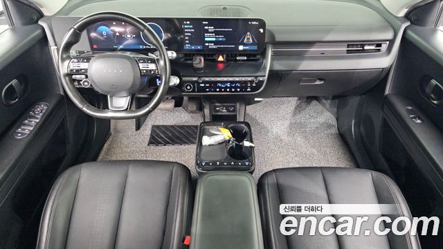Hyundai IONIQ 5 — interior