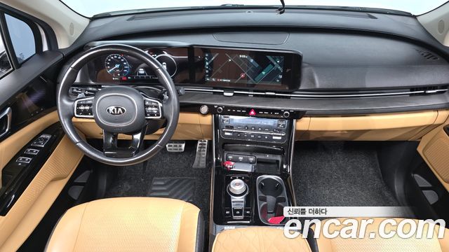 Kia Carnival — interior