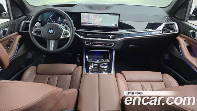 BMW X5 — interior