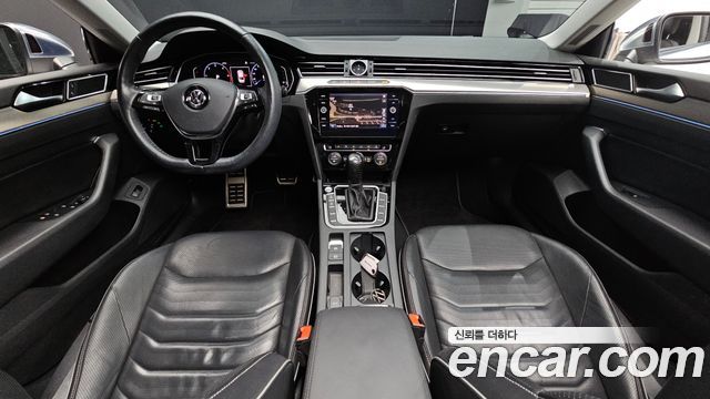 Volkswagen Arteon — interior