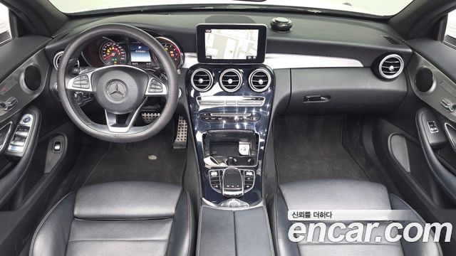 Mercedes-Benz C-Class — interior