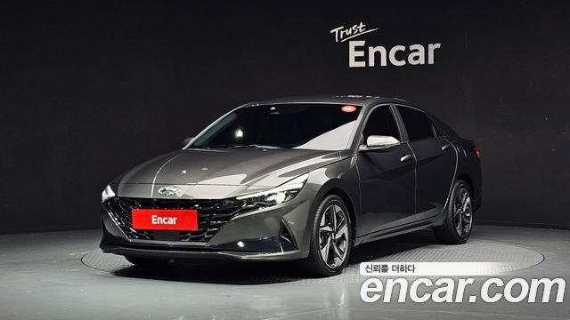 Hyundai Avante — exterior