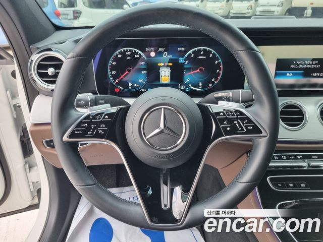 Mercedes-Benz E-Class — interior