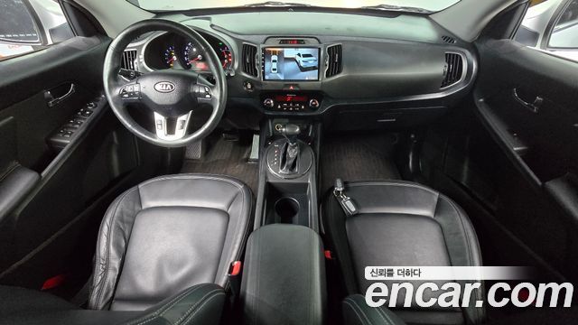 Kia Sportage — interior