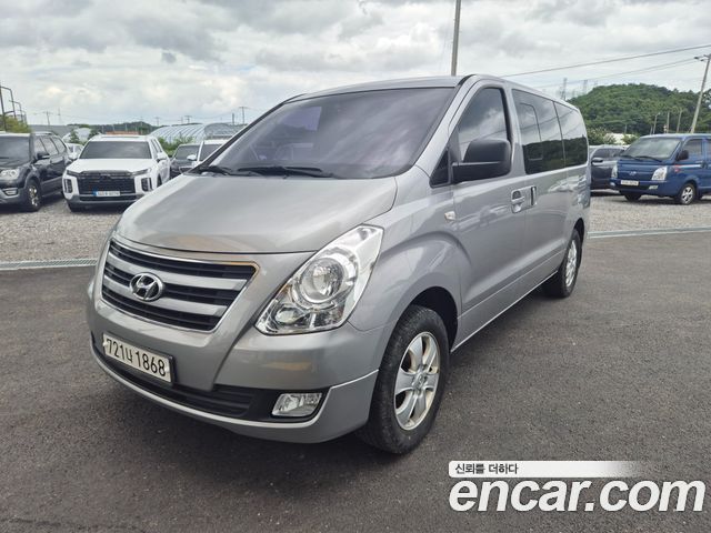 Hyundai Starex